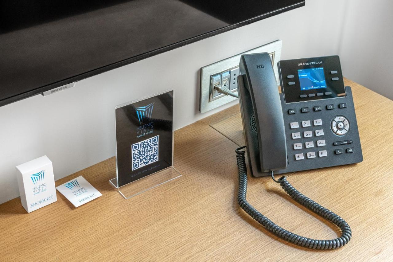 Hellenic Vibes Smart Hotel 雅典 外观 照片 A VoIP phone